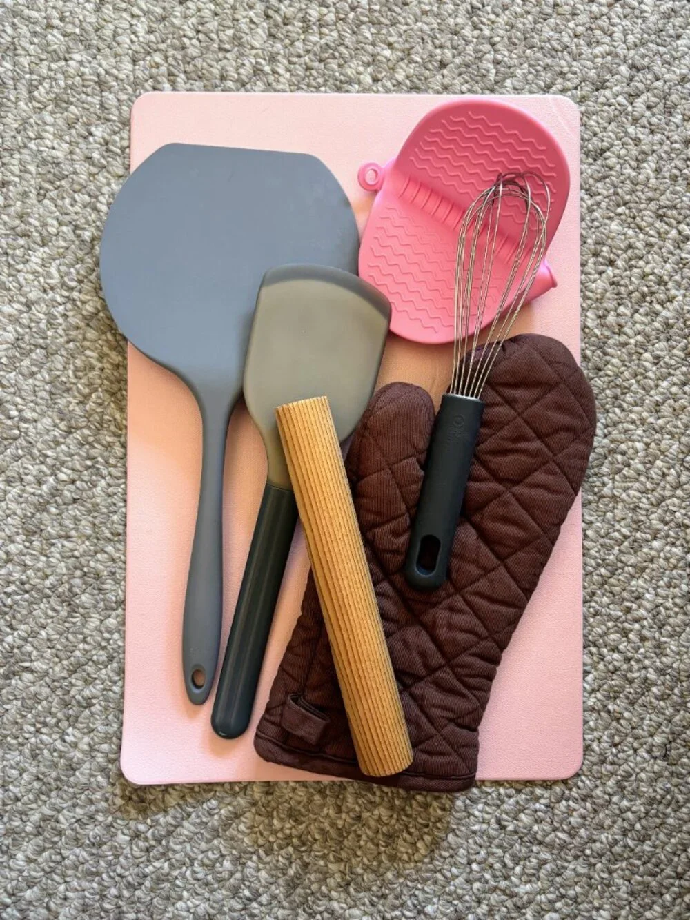 6-Piece Bundle of Handheld Baking Accessories